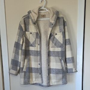Wind River Cozy Plaid Teddy Jacket in Gray and Cream